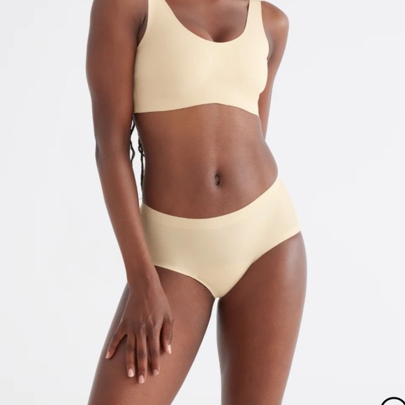 Knix Super Leakproof Boyshort - Picture 2 of 10